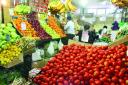 پيش‌بيني کاهش قیمت گوجه فرنگي و سیب‌زمینی در بازار میوه یزد