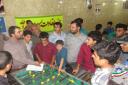 برگزاری مسابقه فوتبال دستی در یخدان + تصاویر