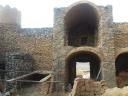 مرمت و بازسازی قلعه سنگی هفتهر میبد+ تصاویر